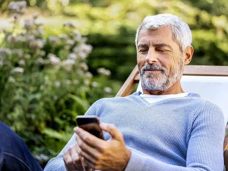 Complete Control, at Home or Abroad
When visitors or packages arrive, you can view the live feed, speak directly to your visitors, and open the door for them. Or not! Additional convenience, such as the handy image memory is included.